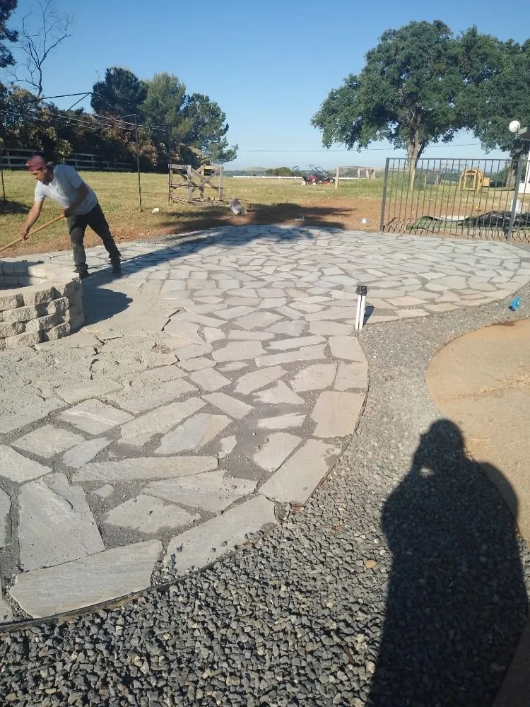 Local landscaping services experts serving Lodi, CA - Rickys Gardens Landscaping