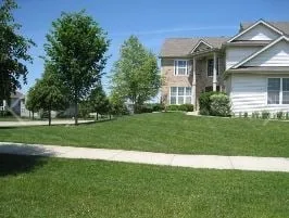 Professional garden landscaping experts serving Grandview, TX - Ricky's Landscaping