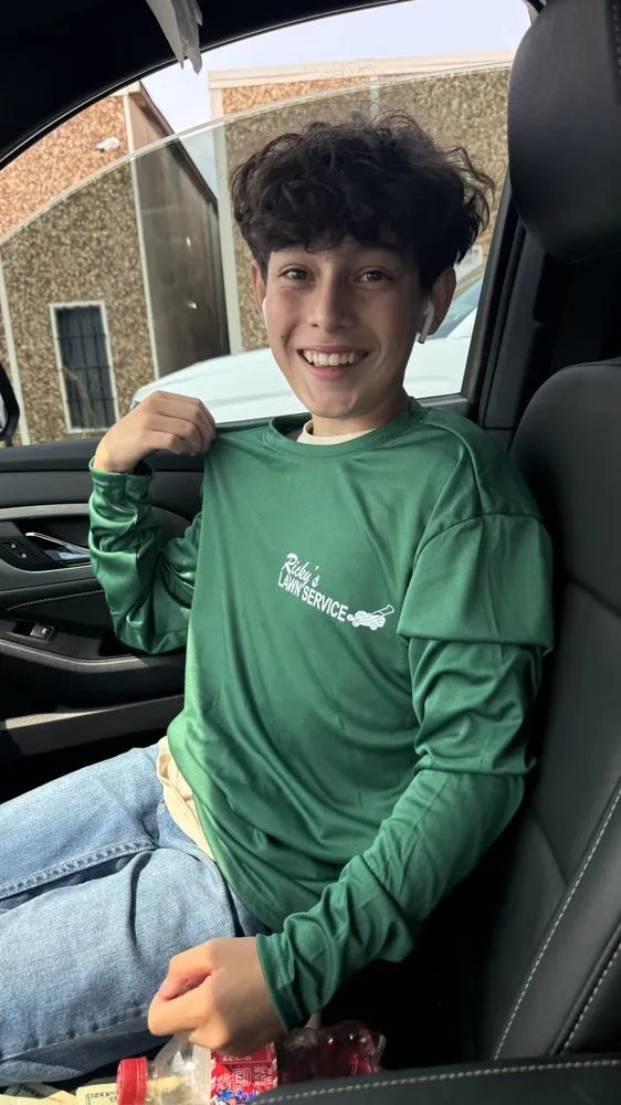 Custom residential landscaping for year-round maintenance across Broken Arrow, OK - Ricky’s Lawn Service