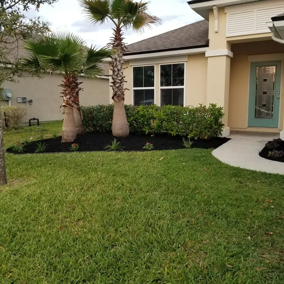 Expert yard cleanup service for homes in Jacksonville, FL by Rico LawnScaping