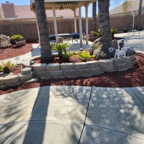 Local yard cleanup service for beautiful yards in Lemoore, CA by Rico’s Grow and Mow