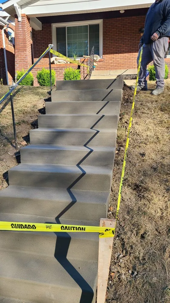 Expert lawn mowing service in Saint Louis, MO by Ricosa Landscaping