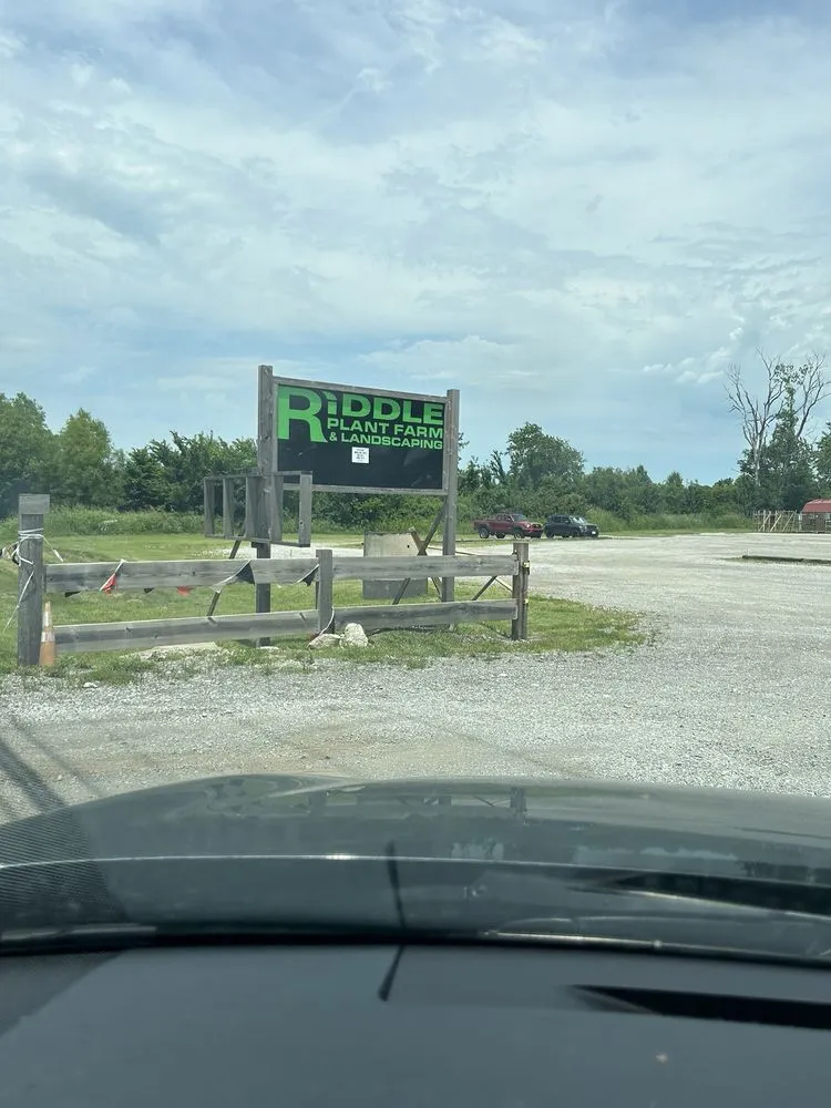 Custom landscape installation in Broken Arrow, OK - Riddle Plant Farm & Landscaping