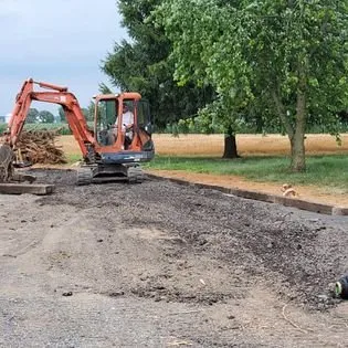 Expert yard cleanup service in Elizabethtown, PA by Riden Works