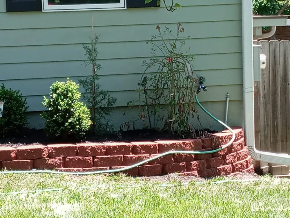 Local garden landscaping in Independence, MO - Ridge Lawn Care