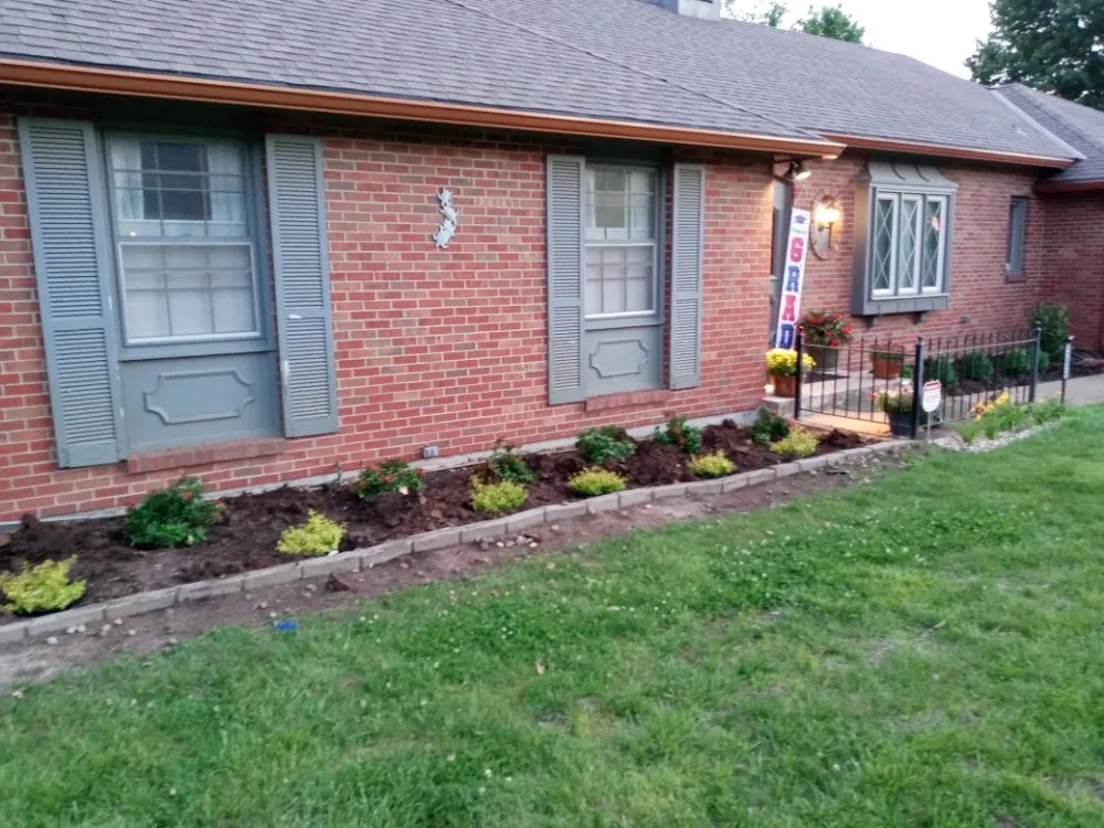 Professional landscaping services experts serving Independence, MO - Ridge Lawn Care