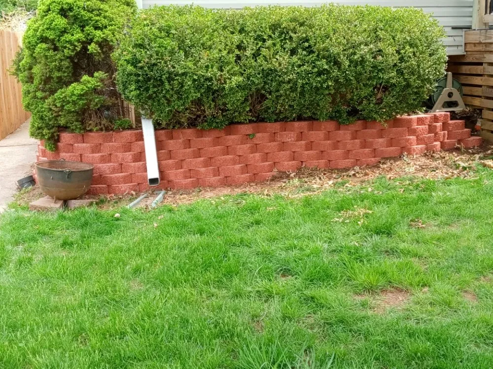 Reliable garden landscaping for beautiful yards across Independence, MO - Ridge Lawn Care