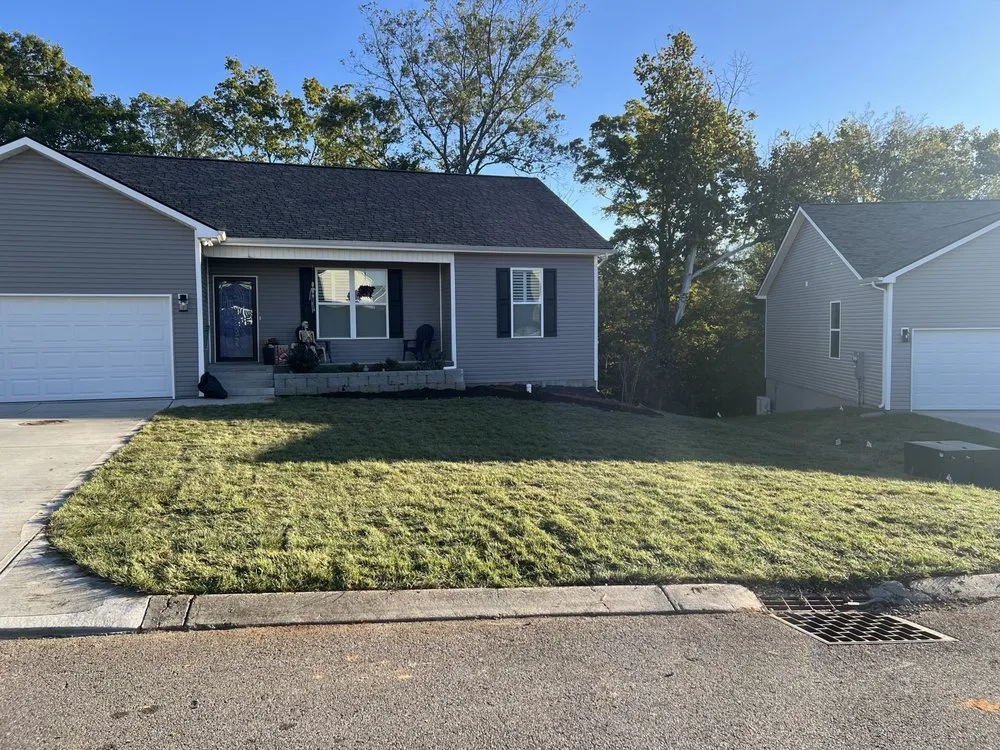 Reliable lawn mowing service in Knoxville, TN - Ridge Top Lawn Service