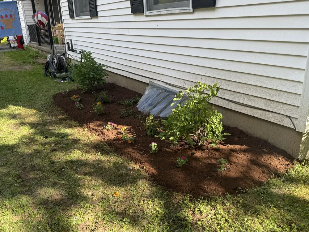 Custom landscape design near you in Fryeburg, ME by Ridgeway Property Management