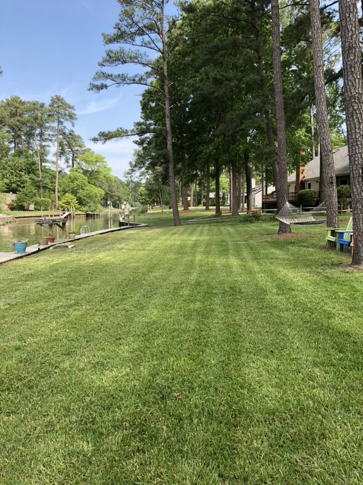 Trusted landscape design experts serving Hayes, VA - Ridgview Lawn Care