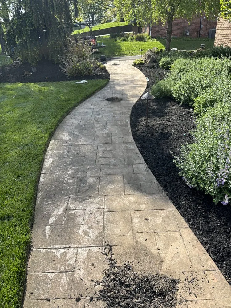 Local lawn mowing service in Groesbeck, OH - Ridner Landscaping