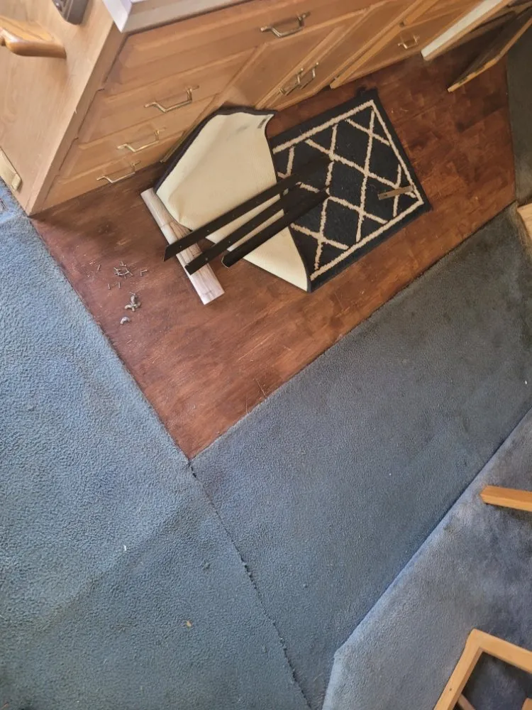 Expert lawn care service experts serving Sedalia, MO - Riggs and Howe Indoor And Outdoor services