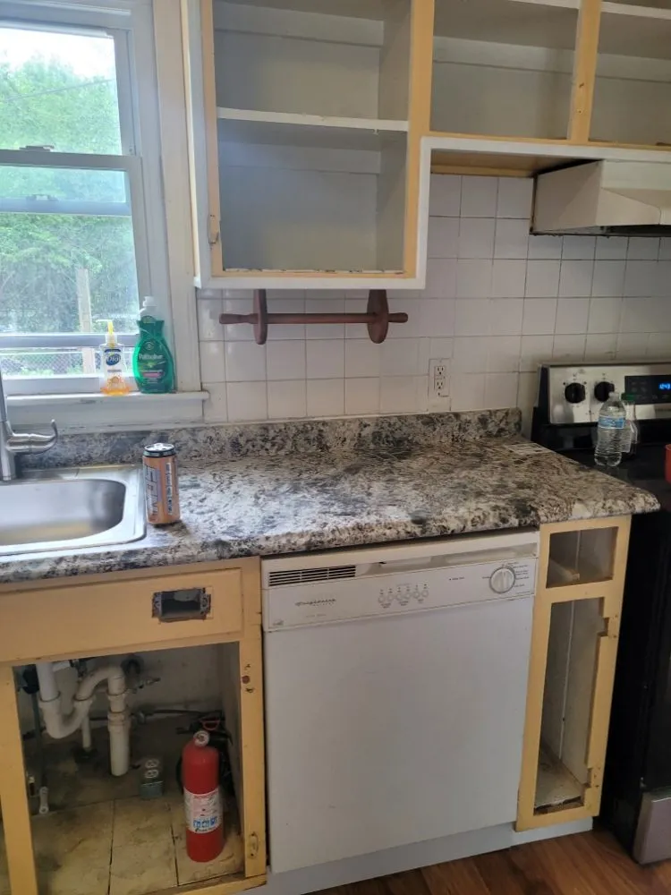 Reliable lawn care service experts serving Sedalia, MO - Riggs and Howe Indoor And Outdoor services