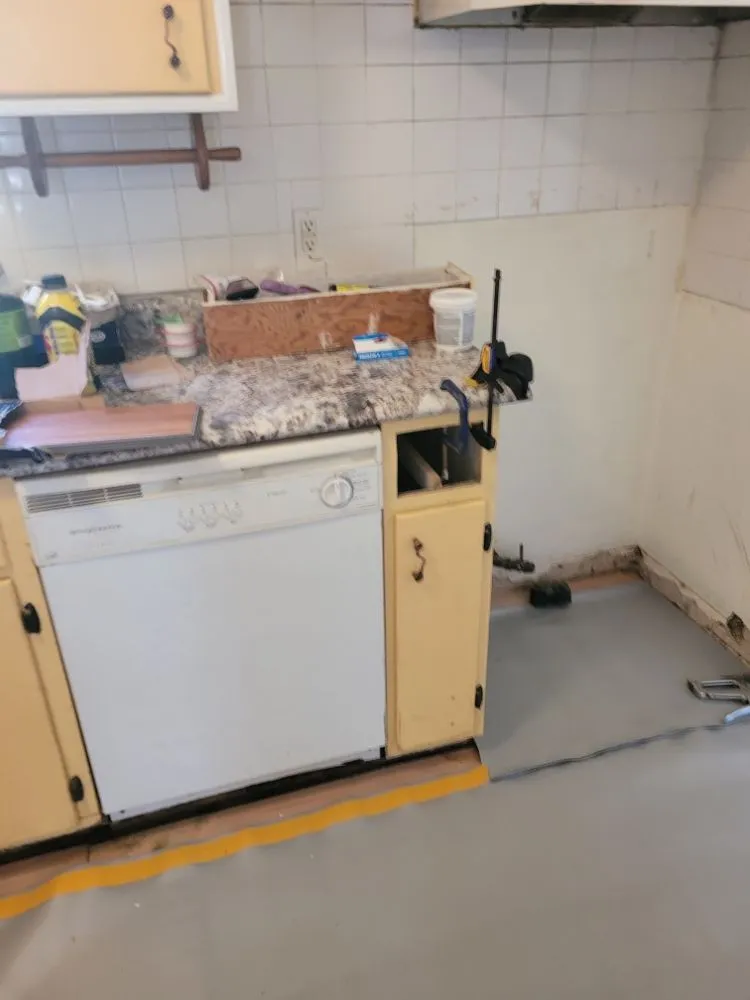 Top-rated yard cleanup service in Sedalia, MO - Riggs and Howe Indoor And Outdoor services