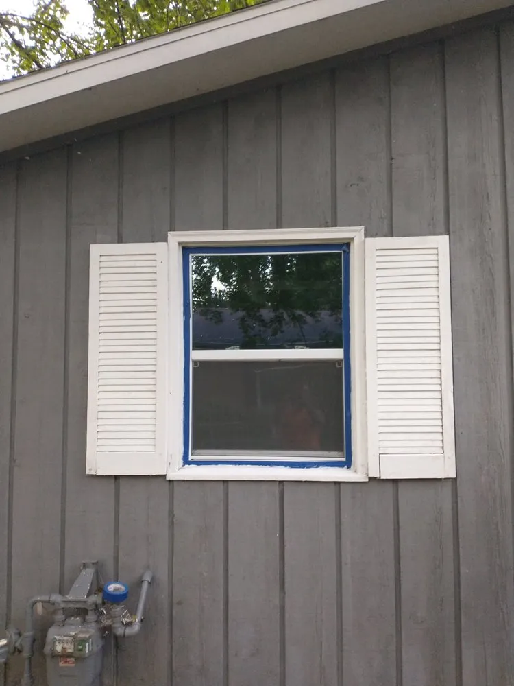 Professional yard cleanup service experts serving Champaign, IL - Riggs Renewal