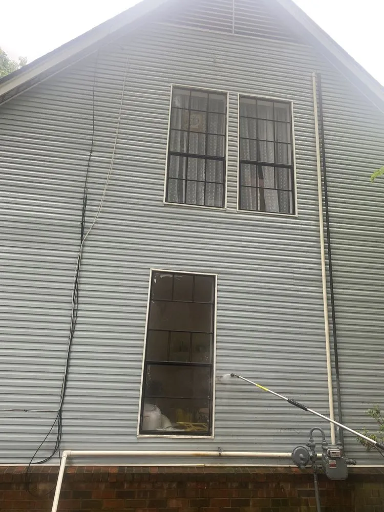 Top-rated garden landscaping with custom design in Jonesboro, AR by Right 1 Pressure Washing