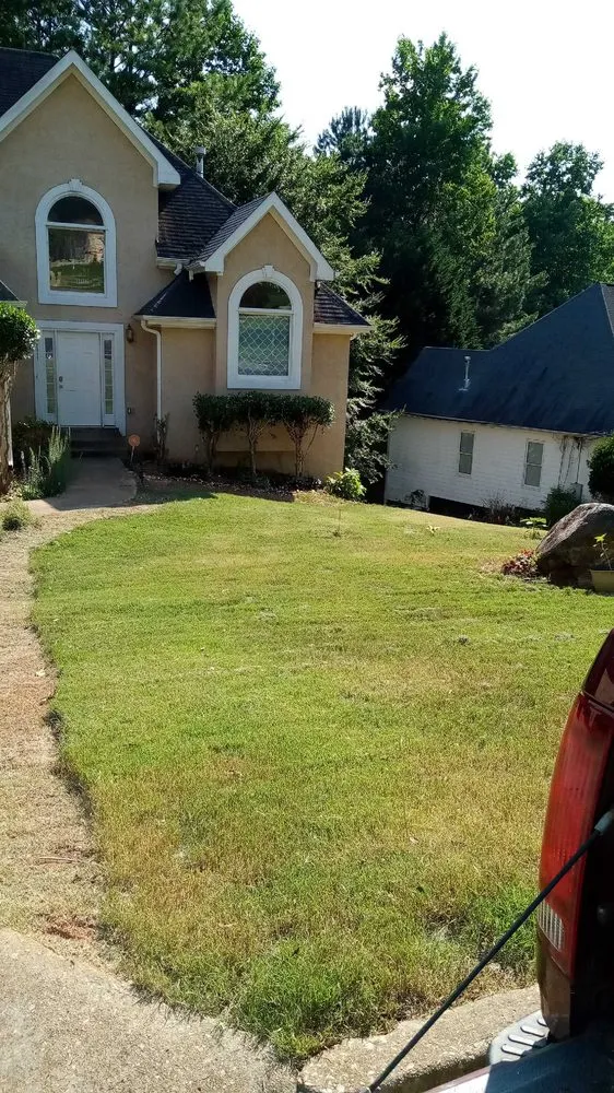 Reliable garden landscaping in Hapeville, GA - RIGHT AWAY LANDSCAPE AND LAWN CARE