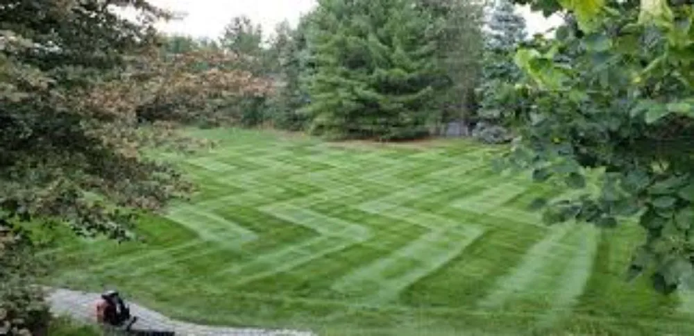 Trusted lawn mowing service experts serving Florence, AL - Right Choice Home Repair & All Exteriors Custom Home Builder