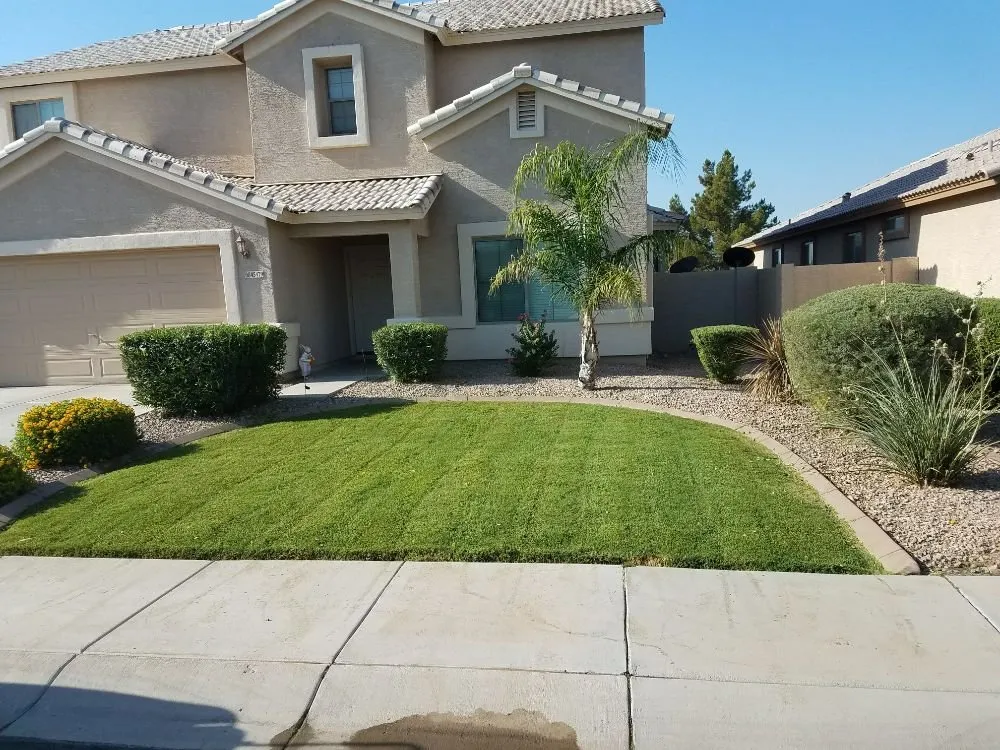 Custom garden landscaping experts serving Maricopa, AZ - Right Choice Lawn Service