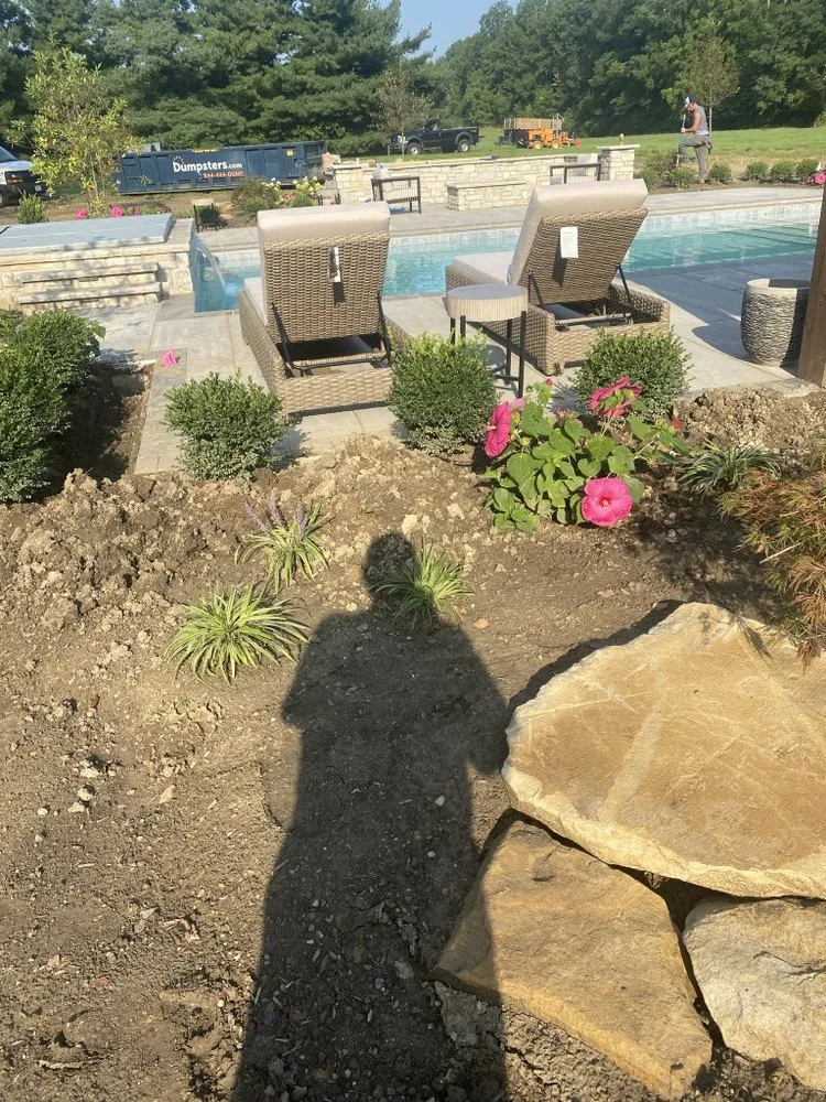 Affordable outdoor landscaping for homes in Lorain, OH by Right Choice Sprinkler systems and lawn Maintenace