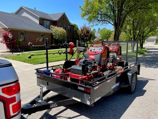 Right Cut Lawncare Logo