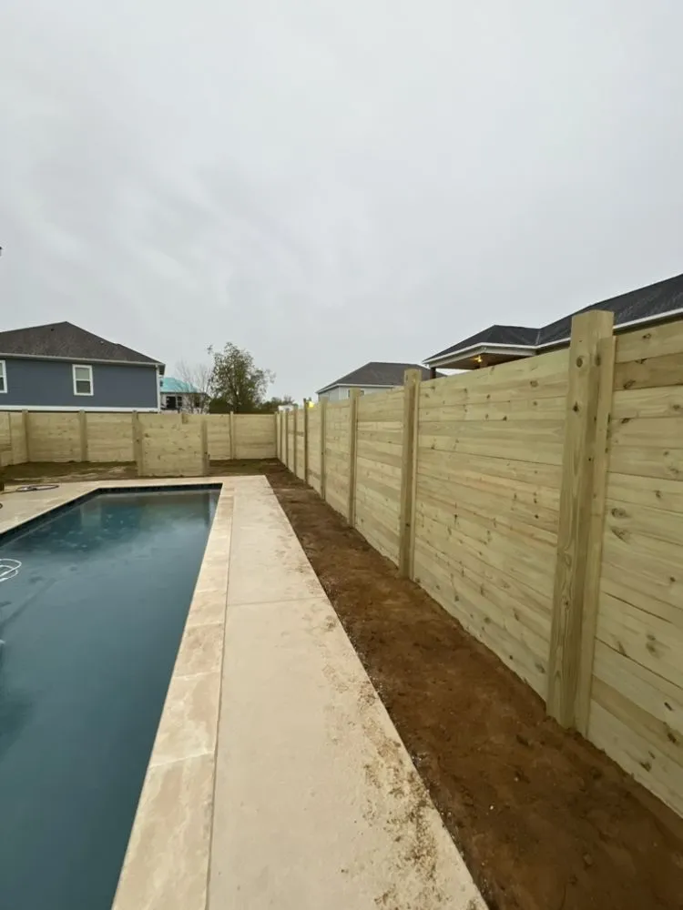 Local yard maintenance for beautiful yards in Biloxi, MS by Right Handyman Services