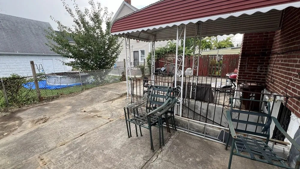 Local lawn mowing service for year-round maintenance across Jamaica, NY - Right Lawn Care Inc