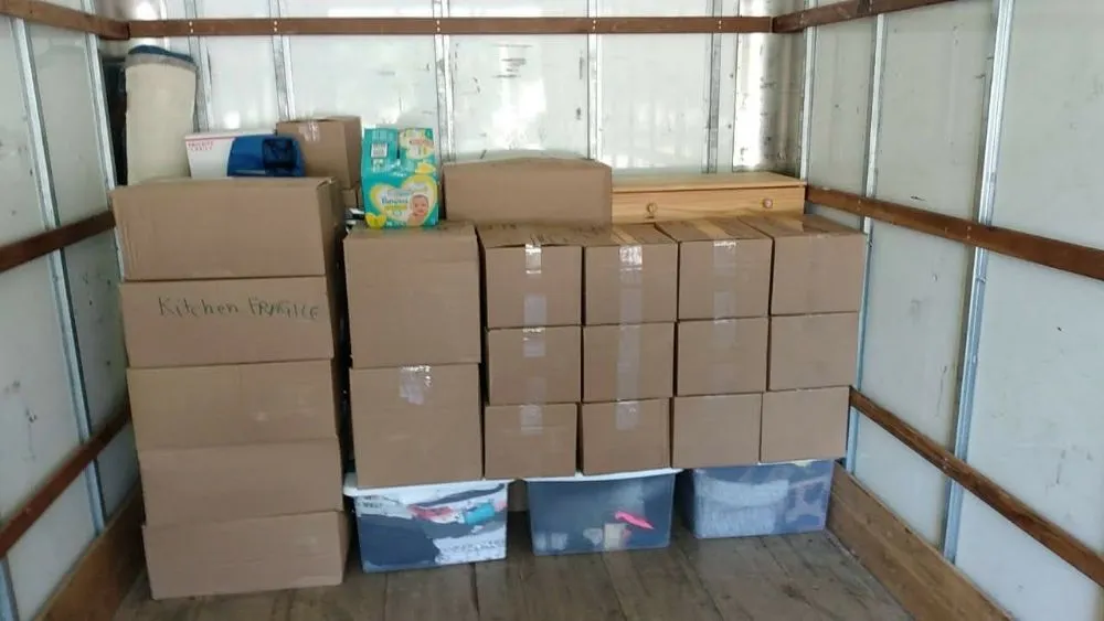 Reliable yard cleanup service in Milwaukee, WI by Right Now Movers