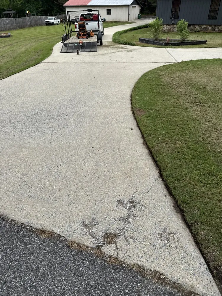 Expert outdoor landscaping with custom design in Sylacauga, AL by Right Price Lawn Care