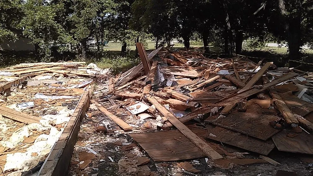 Reliable lawn care service near you in Alvarado, TX by Right Solution Lawn & Junk