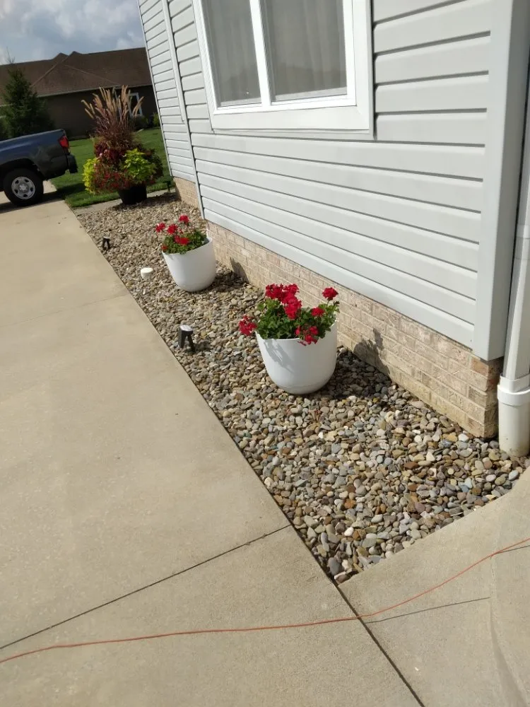 Custom residential landscaping near you in Barberton, OH by Righteous Lawn Care