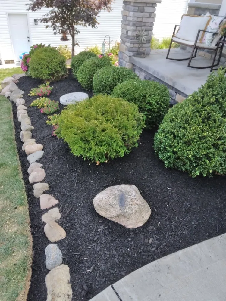 Custom lawn care service for beautiful yards across Barberton, OH - Righteous Lawn Care