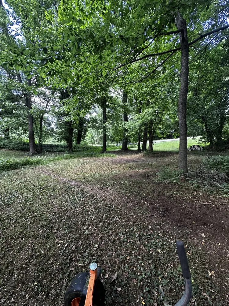 Affordable garden landscaping with custom design in Henderson, KY by Rightmyer Landscaping