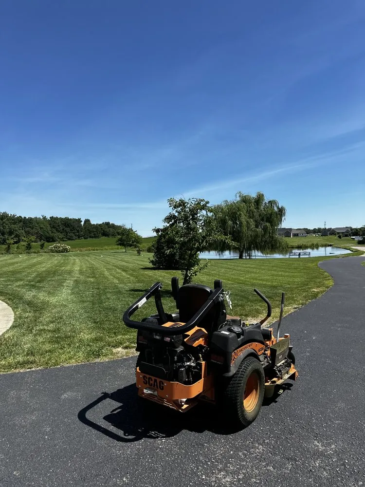 Top-rated lawn care service for residential properties in Henderson, KY by Rightmyer Landscaping