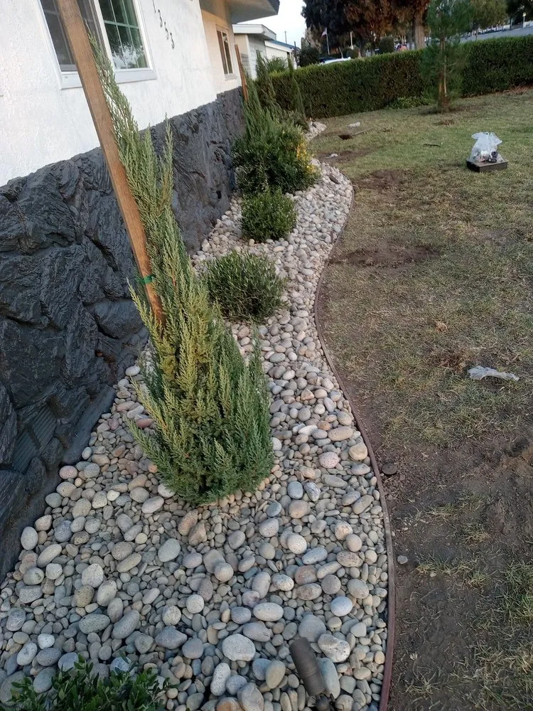 Custom residential landscaping experts serving El Monte, CA - Rigoberto's Landscape Services