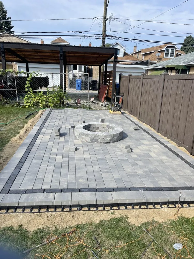 Expert residential landscaping in Chicago, IL - Rigoberto's Landscaping & Brick Paving