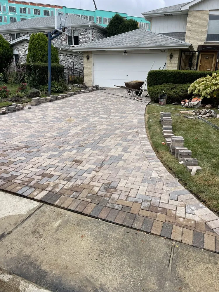 Professional yard cleanup service in Chicago, IL - Rigoberto's Landscaping & Brick Paving