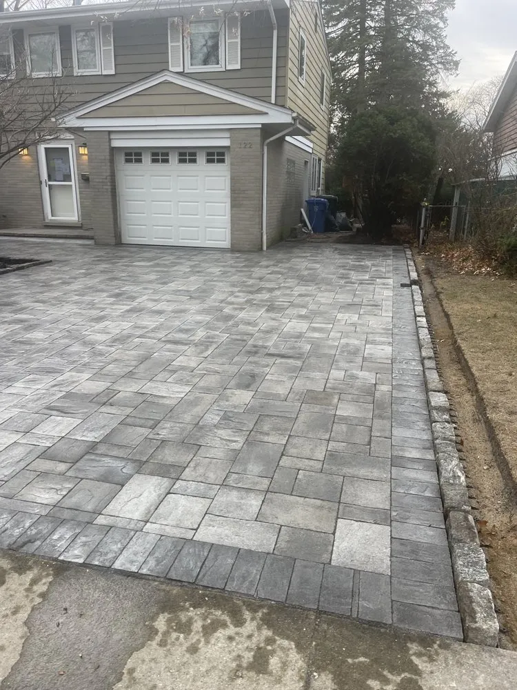 Custom yard cleanup service experts serving Chicago, IL - Rigoberto's Landscaping & Brick Paving