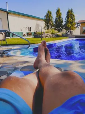 Riks Built & Services Logo