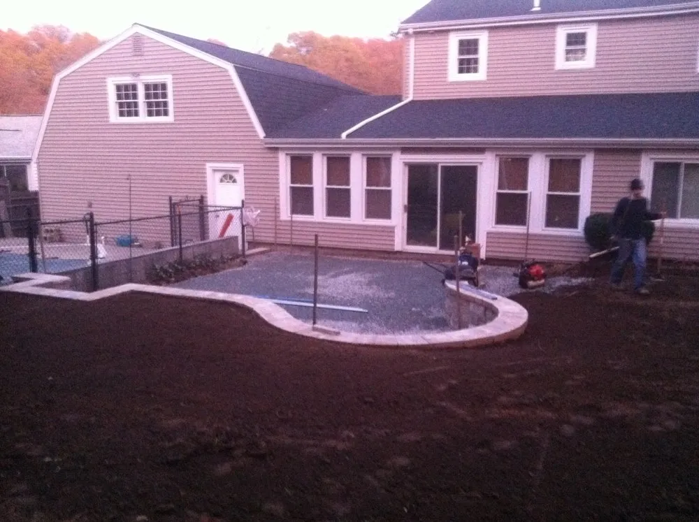 Custom residential landscaping experts serving Wakefield, MA - Riley Landscaping