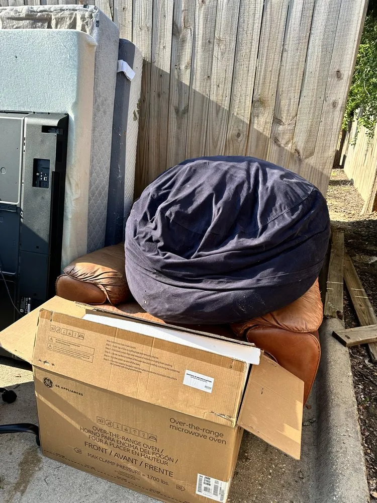 Expert lawn mowing service experts serving Baker, LA - Riley Networking Group