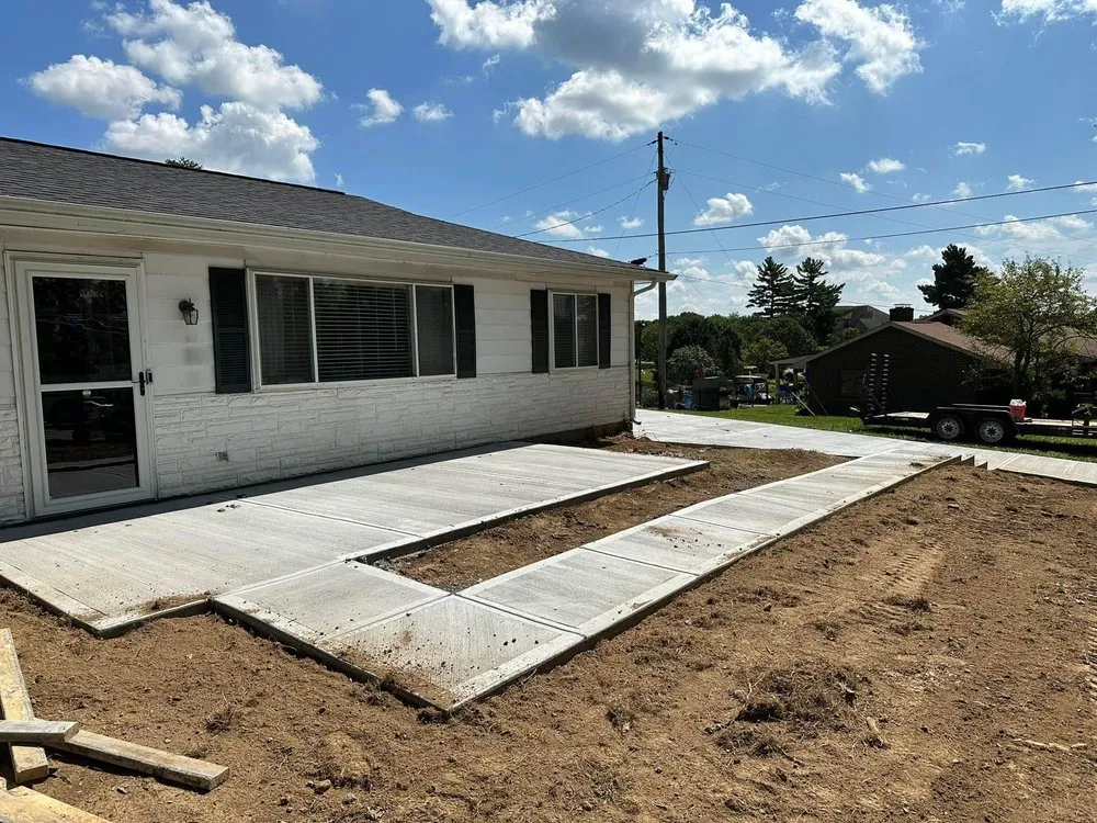 Professional outdoor landscaping experts serving Dry Ridge, KY - Riley Services