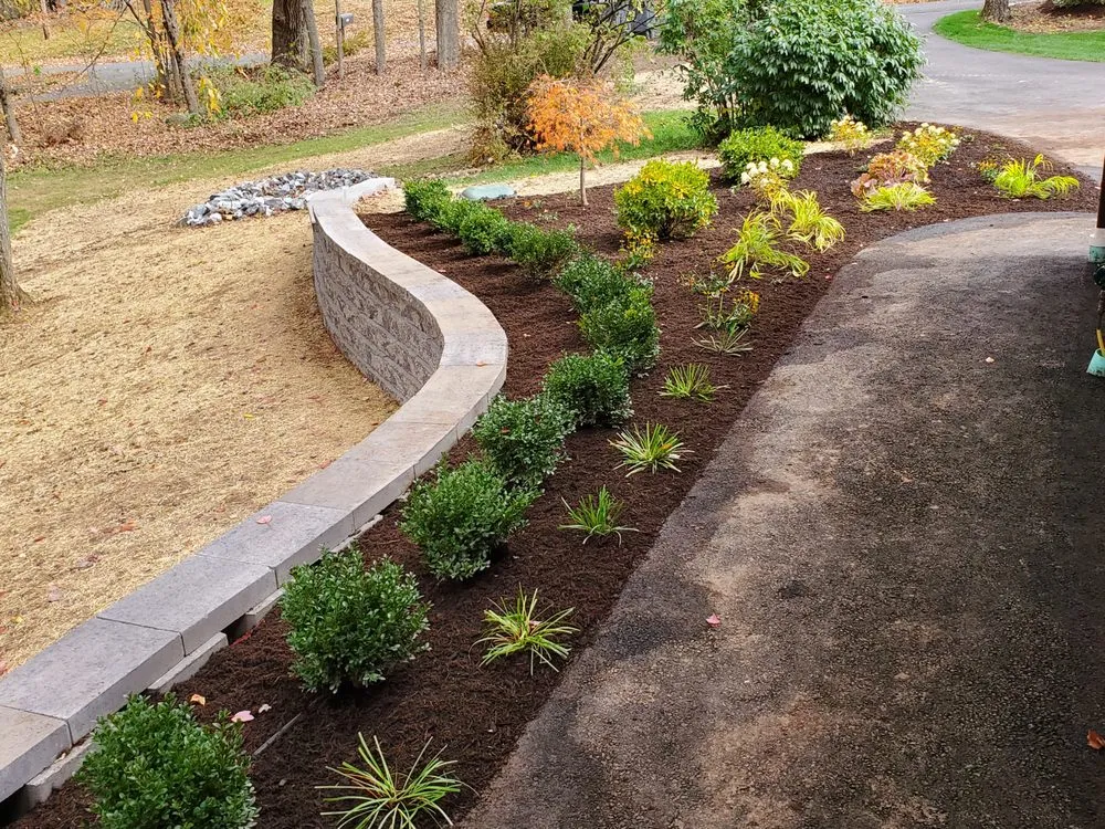 Trusted landscaping services experts serving Naugatuck, CT - Riley Tree & Landscaping