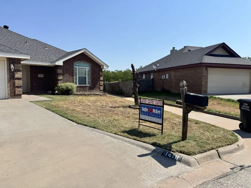 Trusted landscape design in Abilene, TX by Riley Webb’s lawn services