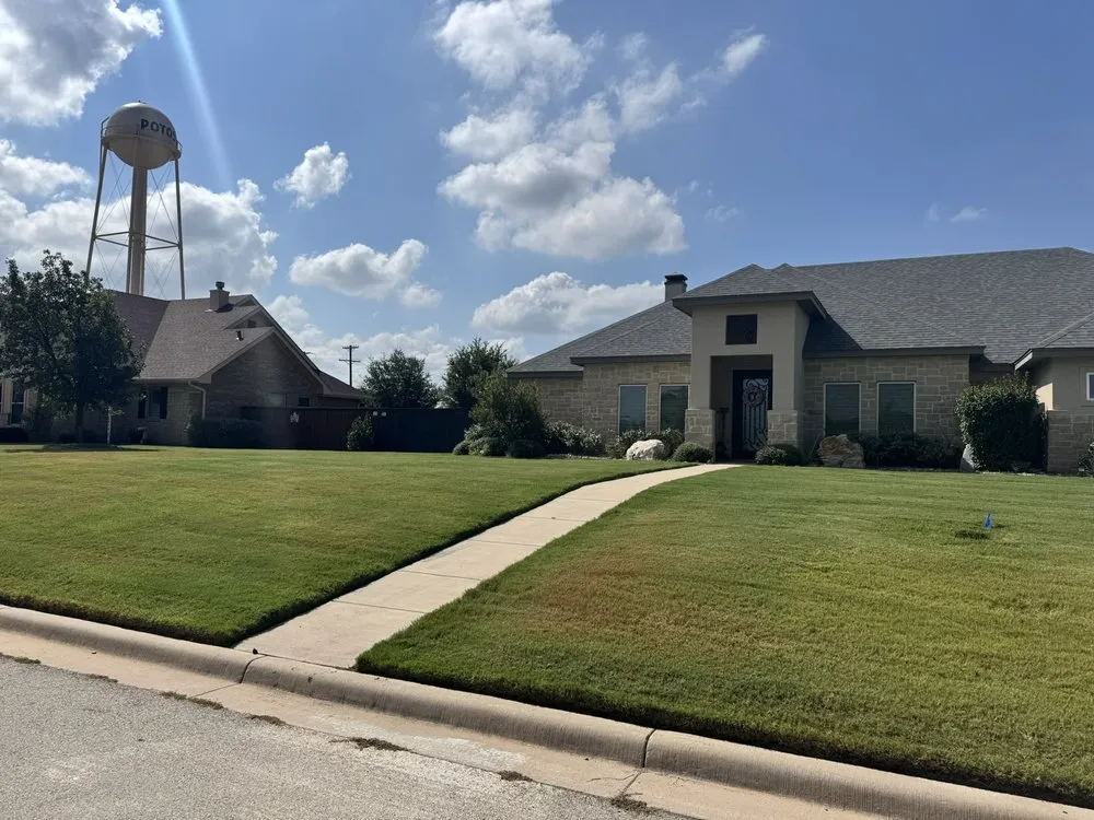 Trusted landscaping services with custom design in Abilene, TX by Riley Webb’s lawn services