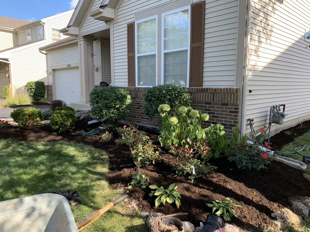 Top-rated landscaping services in Aurora, IL by Riley's Lawn & Snow