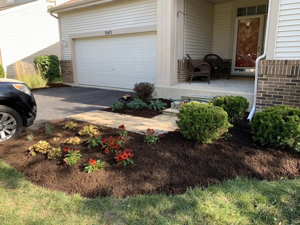 Reliable lawn care service in Aurora, IL by Riley's Lawn & Snow
