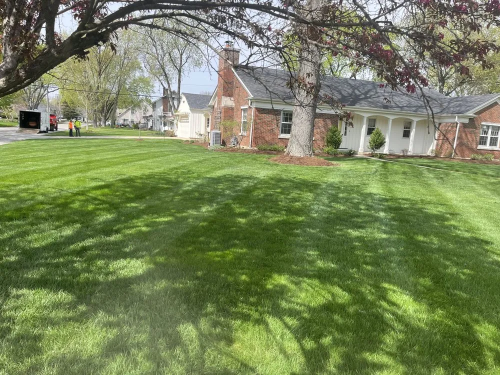 Affordable lawn care service near you in Aurora, IL by Riley's Lawn & Snow