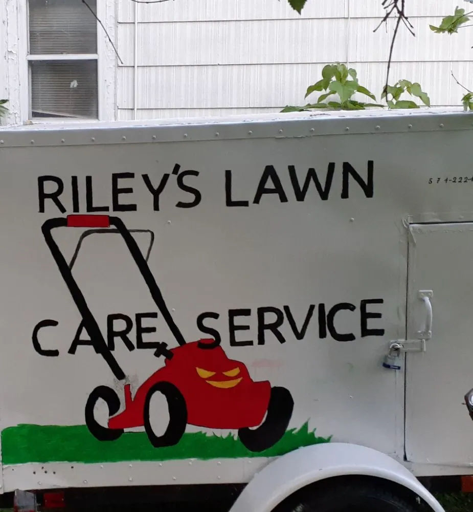 Top-rated garden landscaping for year-round maintenance across South Bend, IN - Riley's Lawn Care Service