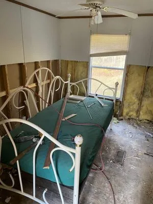 Riley's Property Maintenance Logo